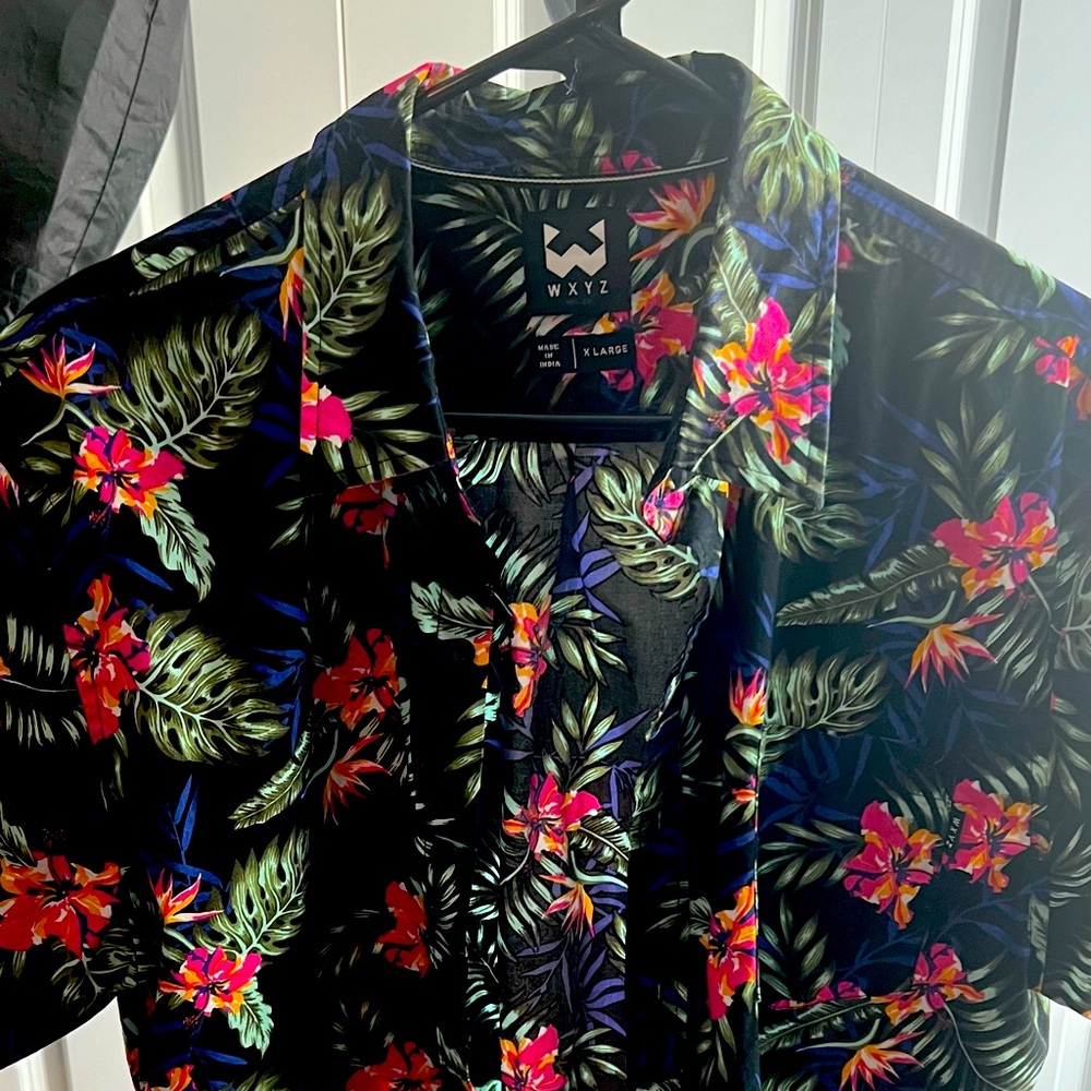 Men’s WXYZ Short Sleeve Button Down